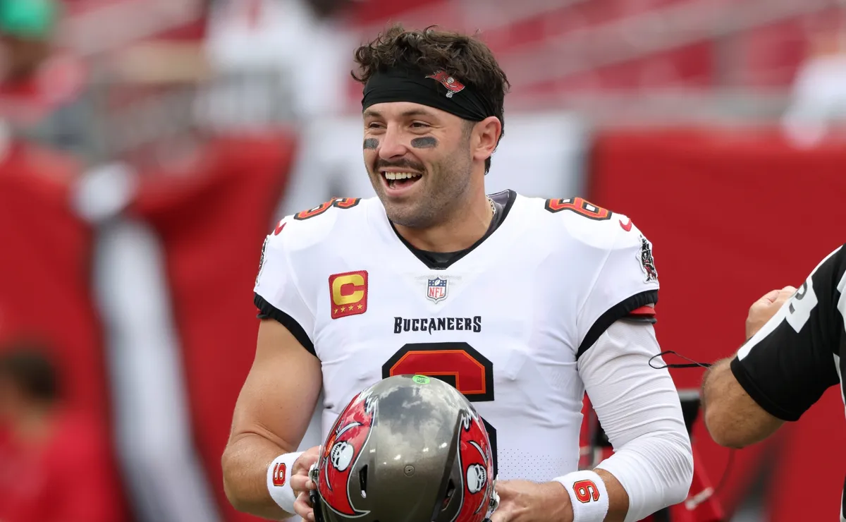 Why is Browns vs Buccaneers game in Week 2 of the 2026 NFL season delayed?