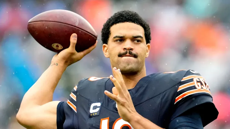 Caleb Williams #18 of the Chicago Bears