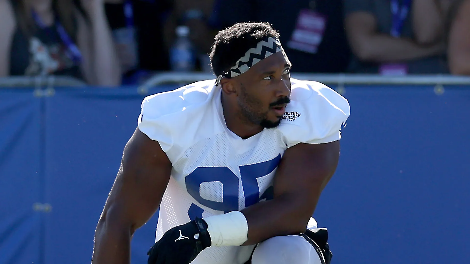 Myles Garrett of Los Angeles Rams.