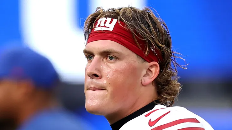 Jaxson Dart #6 of the New York Giants at SoFi Stadium.