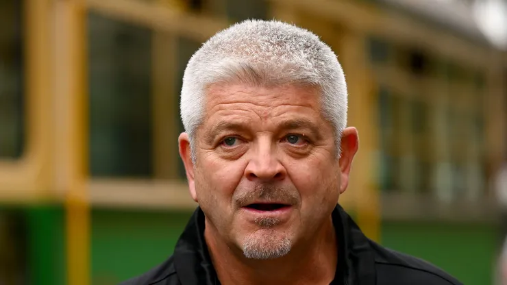 Todd McLellan during an NHL International Series Media Opportunity.