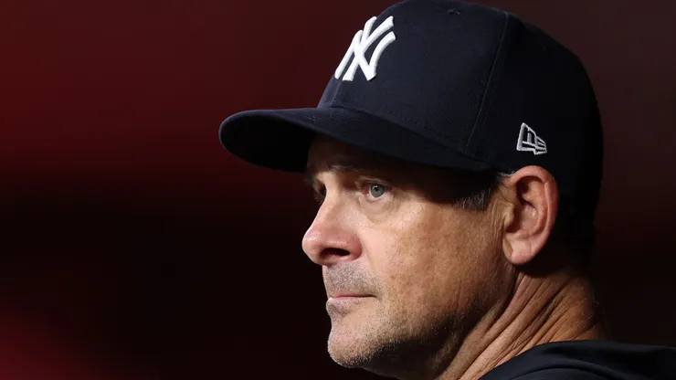 Manager Aaron Boone #17 of the New York Yankees.