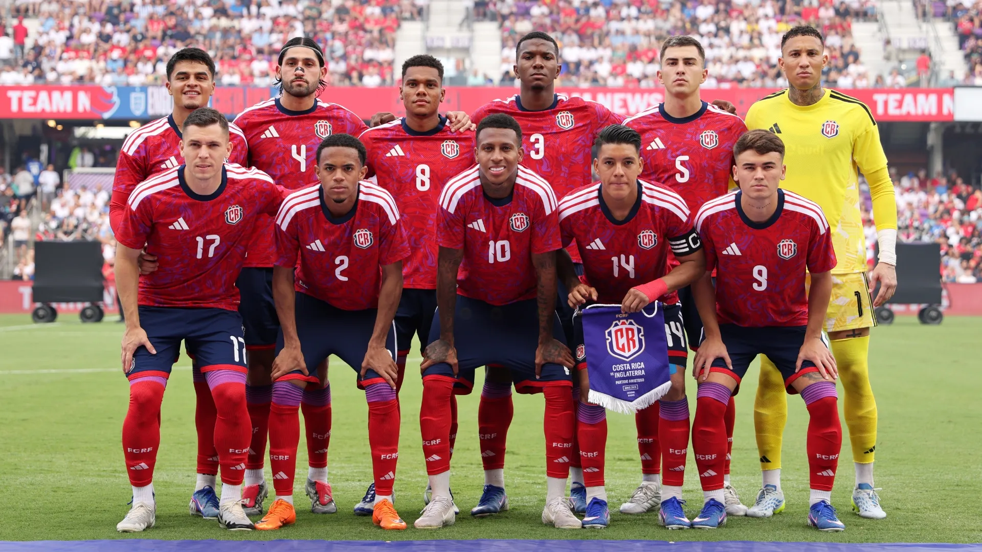 Players of Costa Rica prior to the International Friendly match (Source: Alex Menendez/Getty Images)