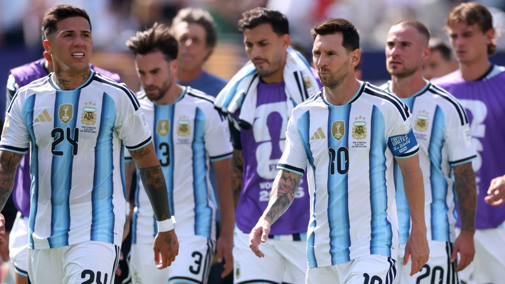 Lionel Messi #10 of Argentina is seen with team mates (Source: Lars Baron/Getty Images)