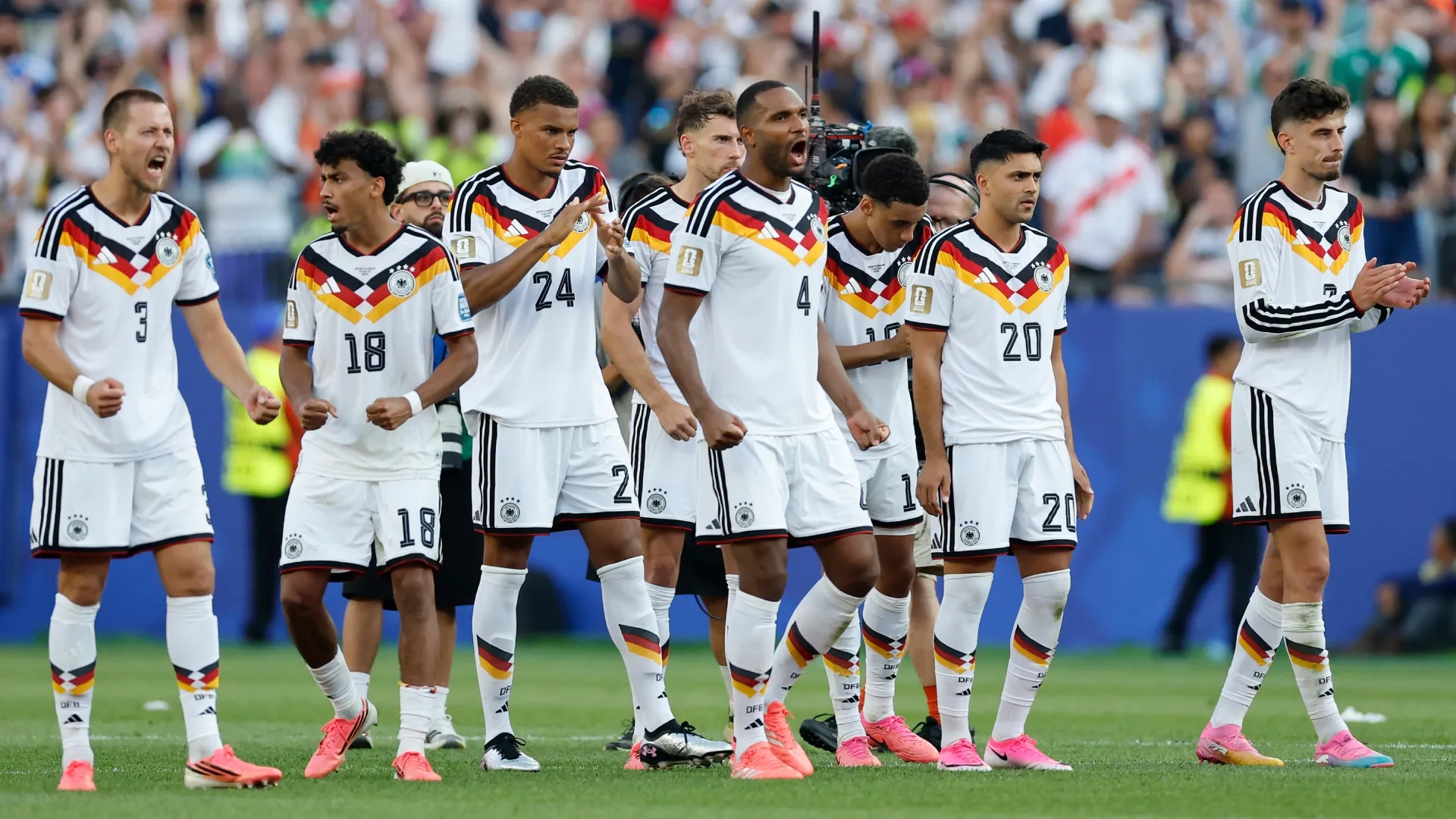 Germany players react in a penalty shootout (Source: Michael Reaves/Getty Images)