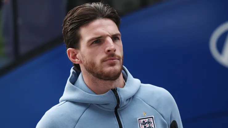 Declan Rice #4 of England arrives at the stadium.