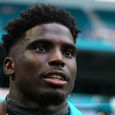 Why isn't Tyreek Hill playing for Dolphins or Chiefs?