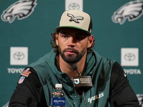 Why isn't Dallas Goedert playing today for Eagles vs Bears?