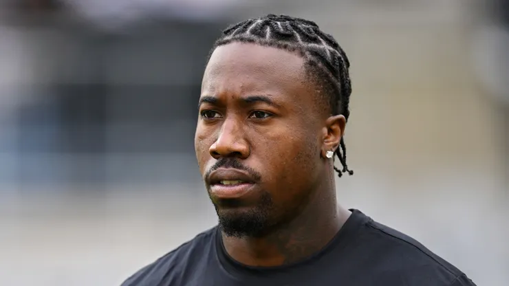 Joey Porter Jr. #24 has been traded from the Steelers to the Cowboys.