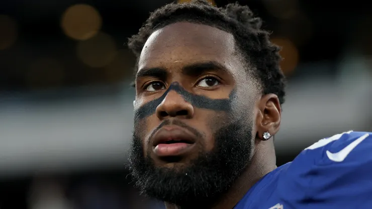 Brian Burns #0 of the New York Giants at MetLife Stadium.