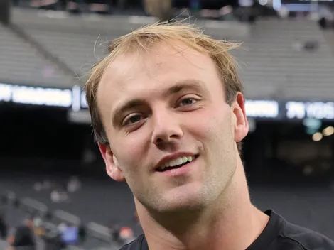 Is Brock Bowers playing today for Raiders vs Chiefs in 2026 NFL Week 4?