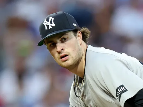 NY Yankees' Schlittler takes playoff exit off Boone's shoulders