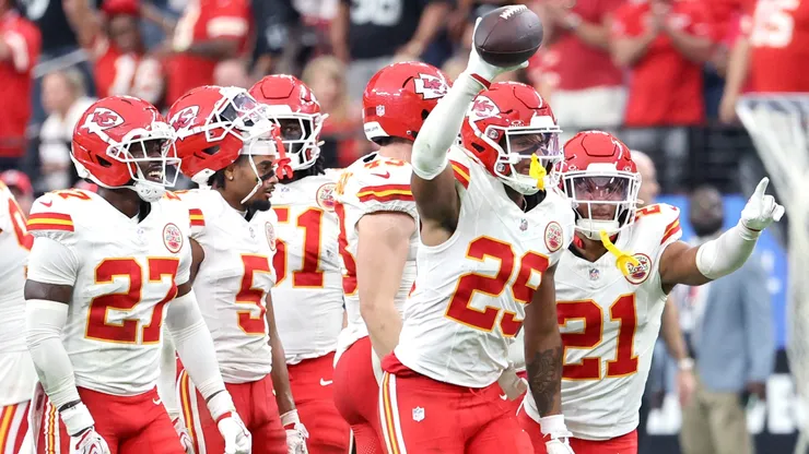 Xavier Nwankpa #29 of the Kansas City Chiefs celebrates with teammates
