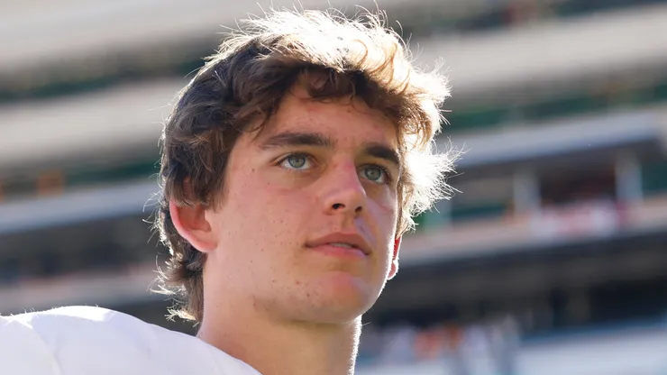 Arch Manning quarterback of Texas