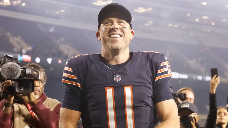 Case Keenum #11 of the Chicago Bears celebrates after defeating the Philadelphia Eagles.