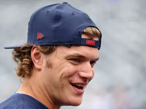 Is J.J. McCarthy playing today for Giants vs Commanders?