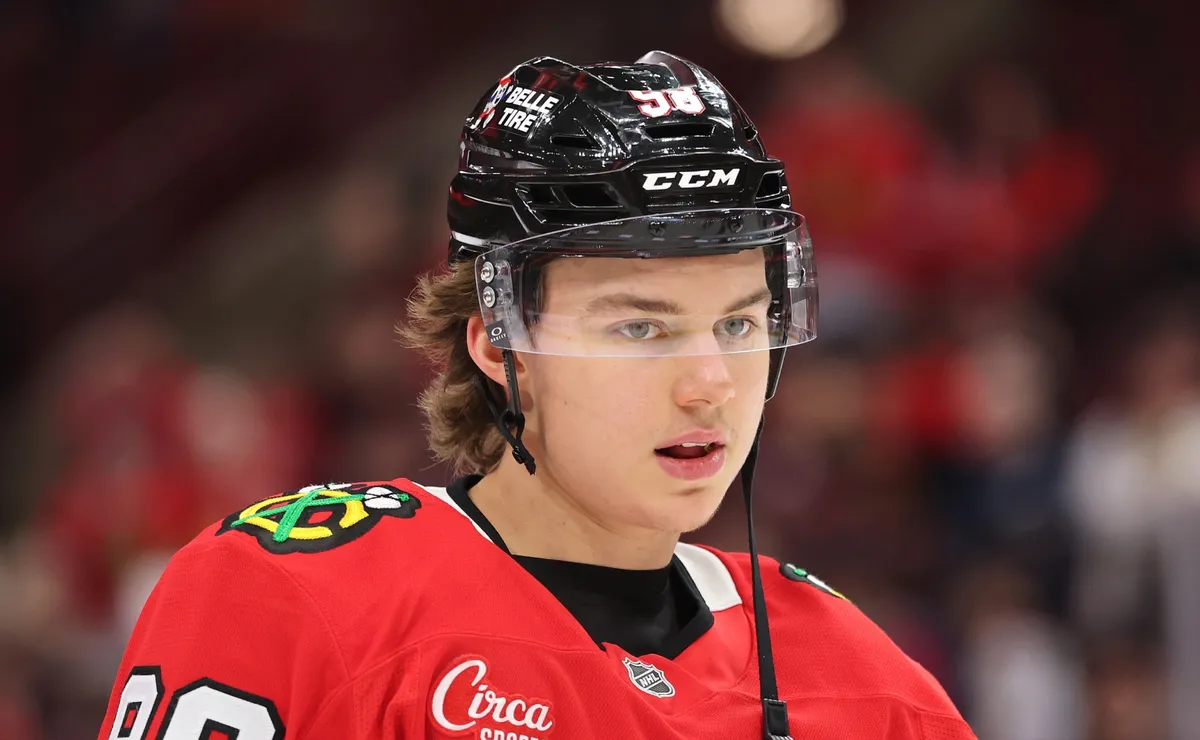 Blackhawks ramp up Connor Bedard's rehab amid character-testing losing ...