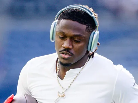 Patriots remain undecided on AJ Brown’s status for Week 6 game vs NY Jets