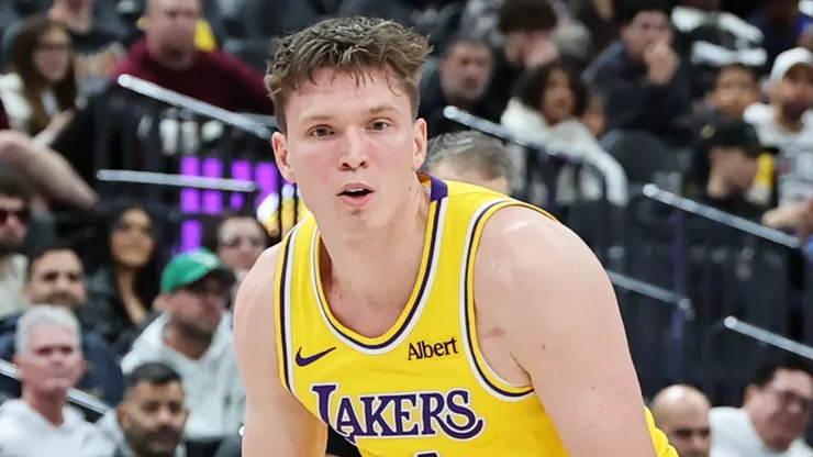 Dalton Knecht #4 of the Los Angeles Lakers handles the ball.