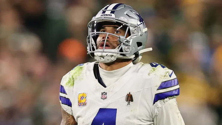 Dak Prescott #4 of the Dallas Cowboys reacts during the fourth quarter.