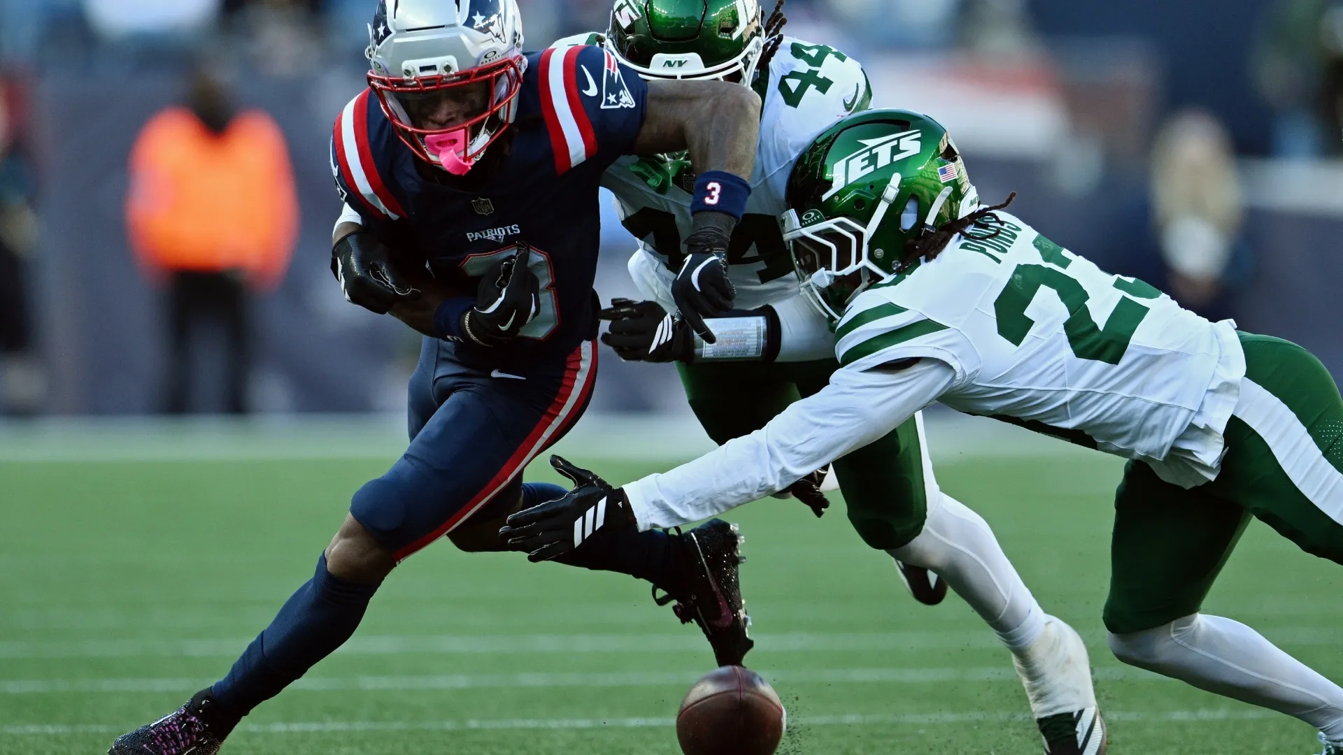 DeMario Douglas