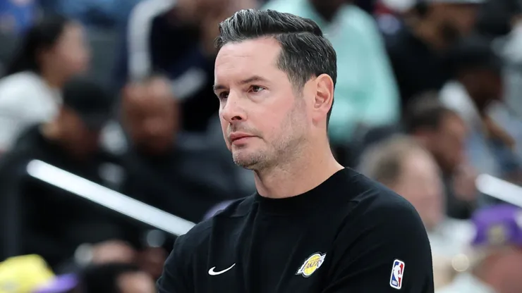 Head coach JJ Redick of the Los Angeles Lakers looks on.