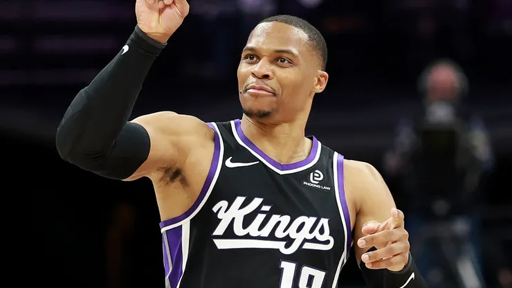 Russell Westbrook #18 while playing for the Sacramento Kings.