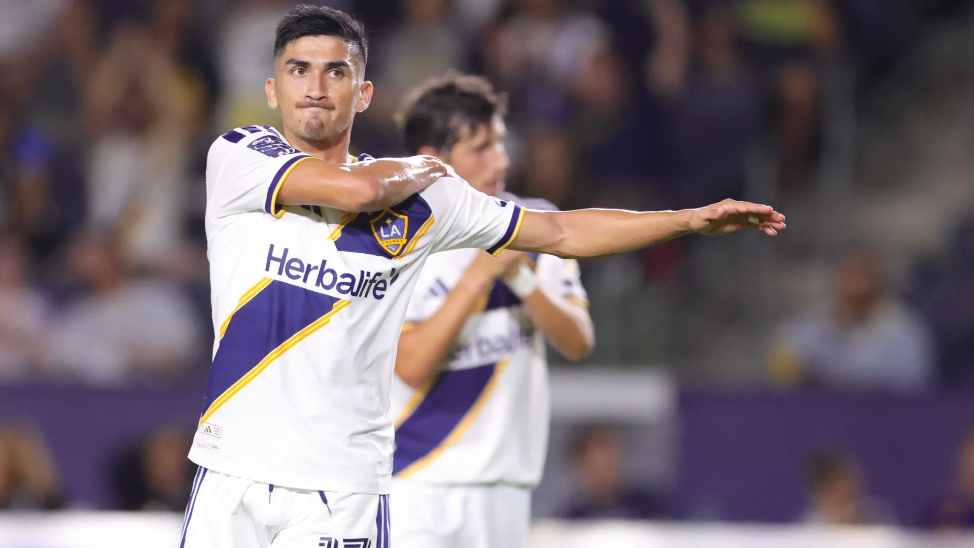 Pablo Ruiz #17 of the Los Angeles Galaxy (Source: Ryan Sirius Sun/Getty Images)