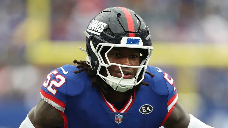 Arvell Reese #52 of the New York Giants