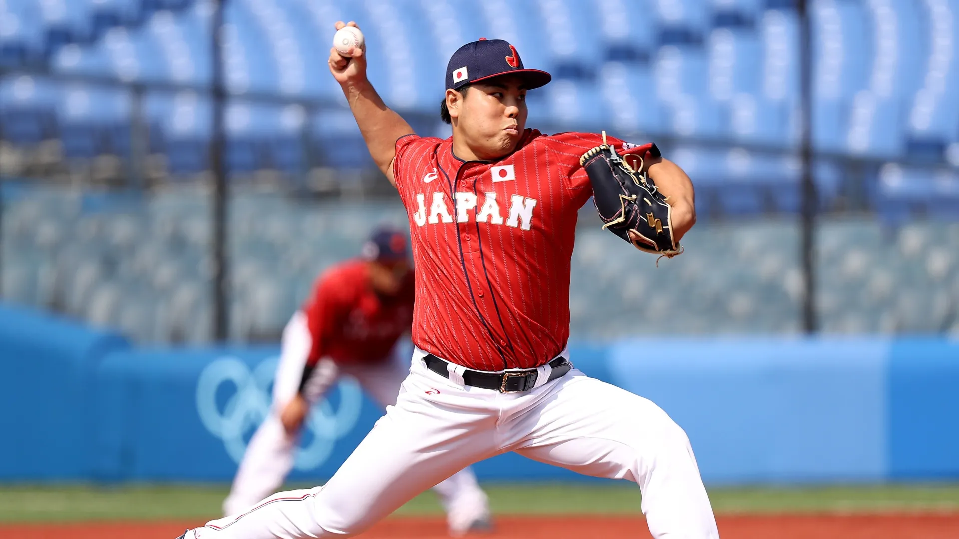 Kaima Taira pitching