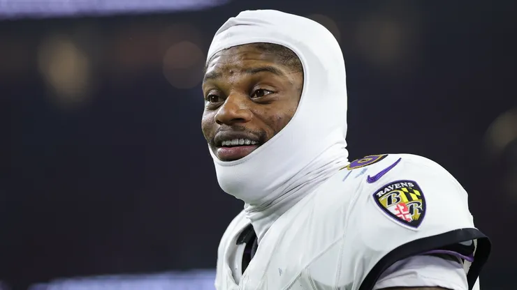 Lamar Jackson #8 of the Baltimore Ravens