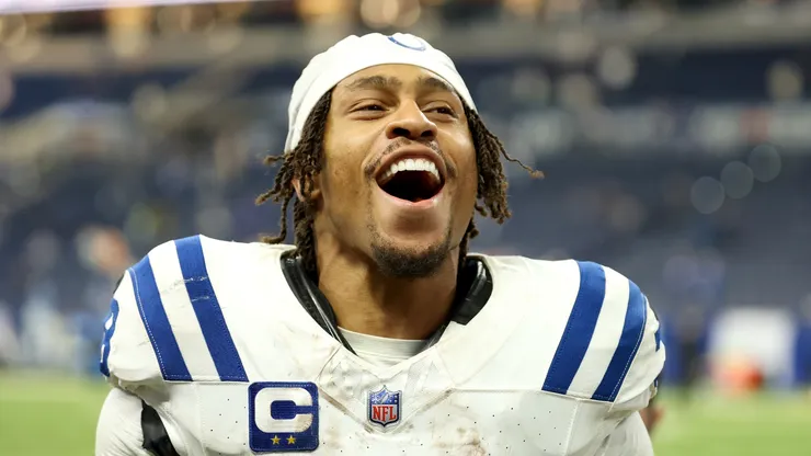 Jonathan Taylor #28 of the Indianapolis Colts at Lucas Oil Stadium.