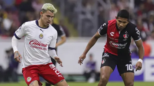 Las dudas de Chivas para el Clásico Tapatío frente al Atlas por la Jornada 13 .