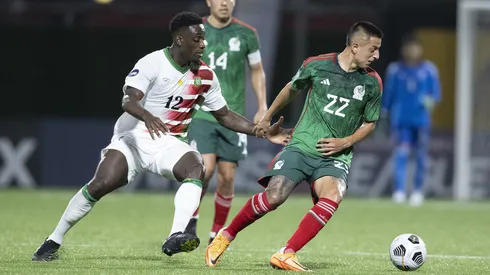 Roberto Alvarado fue el único rojiblanco en la alineación inicial de México en Surinam