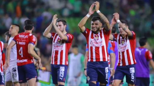 ¡QUEDAN FUERA!: Las bajas de Chivas para enfrentar a Cruz Azul en la Jornada 16