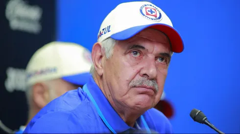 Ricardo Ferretti no dudo en resaltar a Chivas muy por encima de Cruz Azul