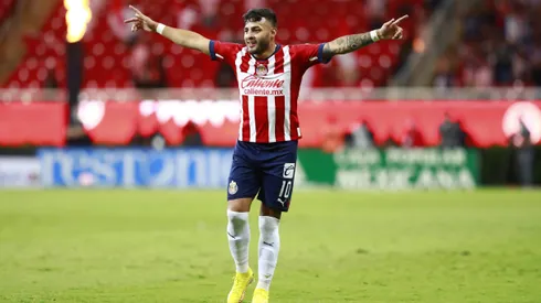 Alexis Vega es elogiado hasta por los defensores rivales en la Liga MX