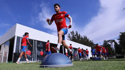 El lateral derecho del Guadalajara cumplió 26 años de edad este miércoles