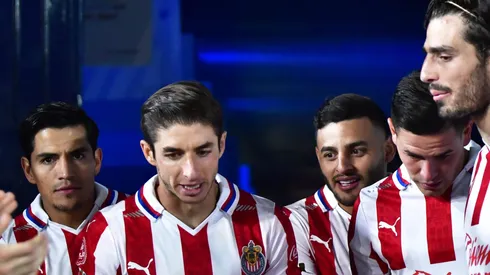 Jugador de Chivas sorprende con otro trabajo mientras pelea por su lugar como titular