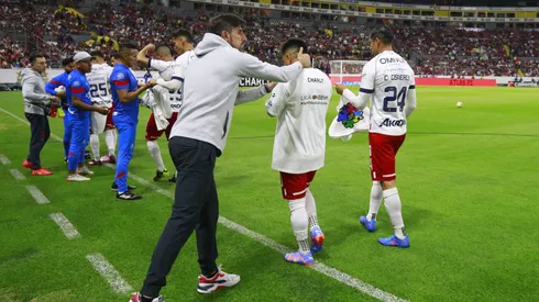 Integrante de Chivas agredió a César Ramos en el Clásico Tapatío: ¡ESPERA FUERTE CASTIGO!
