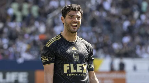 El motivo que aleja a Carlos Vela de Chivas.