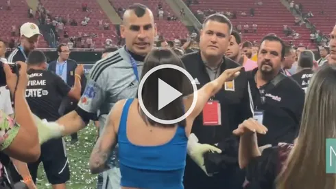 El portero de Tigres se dirigió de manera despectiva a las reporteras en el campo de juego