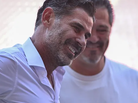 Busca un referente entre dos delanteros