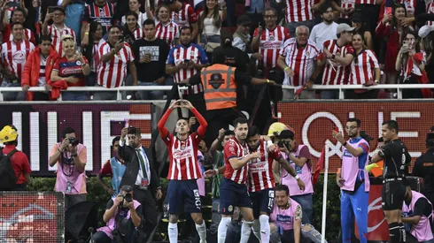 Zapopan, Jalisco, 28 de mayo de 2023. Roberto Alvarado "Piojo" en festejo de gol, durante el partido de vuelta del torneo Clausura 2023 de la Liga BBVA MX, entre las Chivas Rayadas del Guadalajara y los Tigres de la UANL, celebrado en el estadio Akron. Foto: Imago7/ Etzel Espinosa