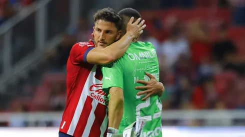 Noticias de Chivas hoy 6 de mayo: Se queda; Chevy, el primer refuerzo; cuatro jugadores gratis