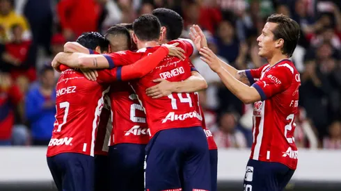 Guadalajara, Jalisco, 19 de diciembre de 2022. Isaac Brizuela en festejo de gol, durante el partido del grupo B de la Copa Sky 2022 entre las Chivas Rayadas del Guadalajara y Santos Laguna, celebrado en el estadio Jalisco. Foto: Imago7/ Fabian Meza