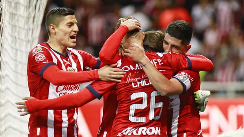 ¡NO ES FÁCIL! Chivas y las tres opciones de nuevo refuerzo para el Apertura 2023