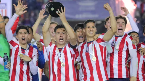 La directiva de Chivas ofrece en Liga MX a otra figura del Tapatío