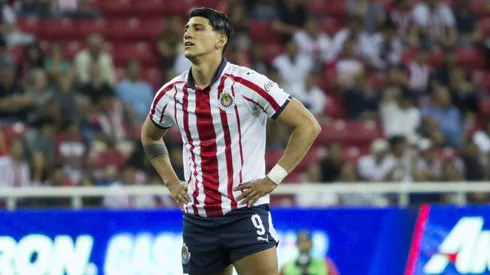 Esto es lo que falta para que Chivas cierre el fichaje de Alan Pulido para el Apertura 2023