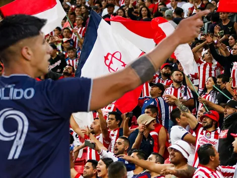 La afición de Chivas estalla y le reclama a Alan Pulido